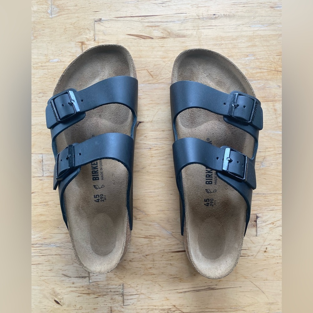 Black Birkenstock Arizona Sandals Size 45 Very Lightly Used